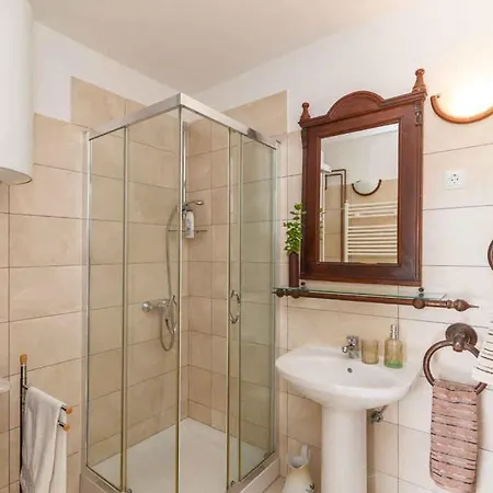 Unit_type_terraced_house With Pool 55425 Holiday home
